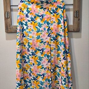 BCBGenerations Maxi Skirt Size Small